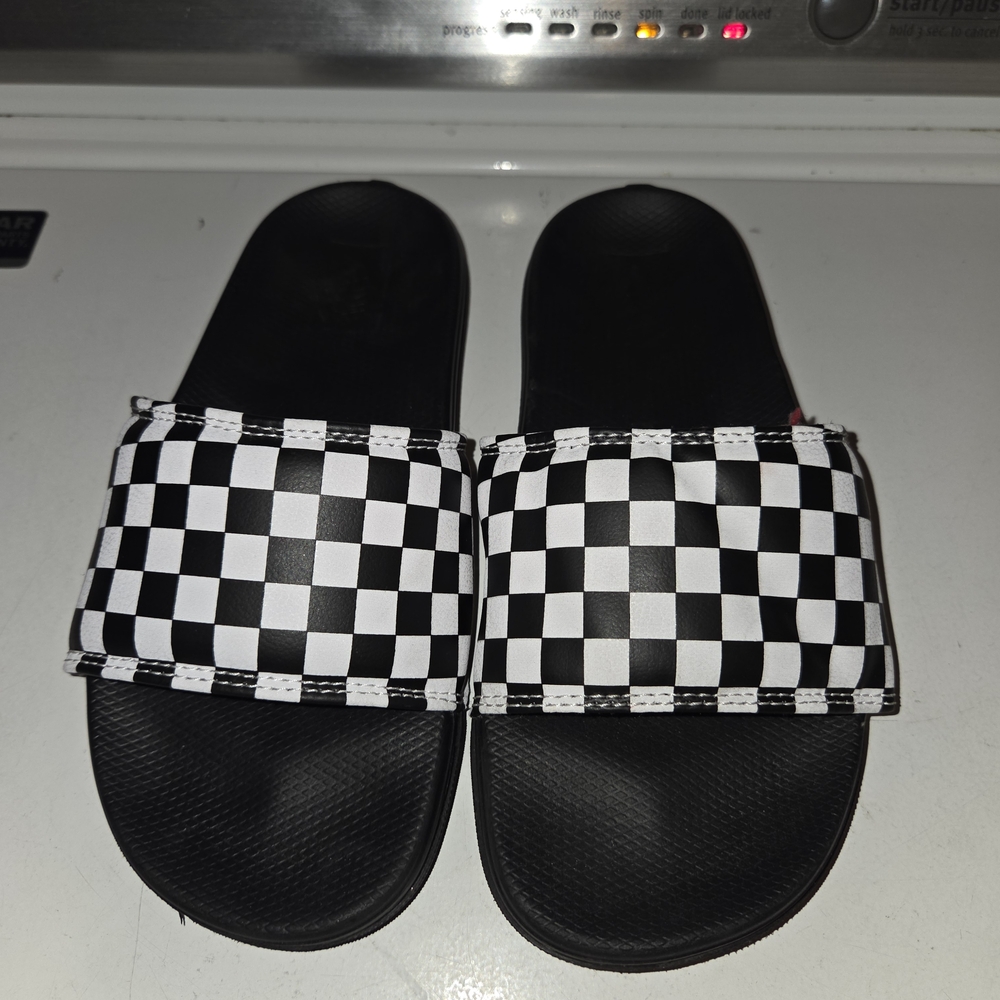 Vans Off The Wall EUC Black and White Checkered Slide Sandals Juniors US 4.0